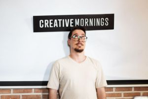 گزارش تصویری دومین رویداد صبح خلاق تهران با سخنرانی استاد محمدرضا عبدالملکیان در مجموعه باغ موزه قصر و در تالار فرخی یزدی برگزار شد