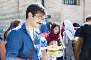 گزارش تصویری دومین رویداد صبح خلاق تهران با سخنرانی استاد محمدرضا عبدالملکیان در مجموعه باغ موزه قصر و در تالار فرخی یزدی برگزار شد