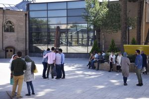 گزارش تصویری دومین رویداد صبح خلاق تهران با سخنرانی استاد محمدرضا عبدالملکیان در مجموعه باغ موزه قصر و در تالار فرخی یزدی برگزار شد