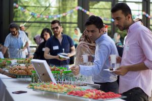 گزارش تصویری دومین رویداد صبح خلاق تهران با سخنرانی استاد محمدرضا عبدالملکیان در مجموعه باغ موزه قصر و در تالار فرخی یزدی برگزار شد