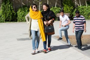 گزارش تصویری دومین رویداد صبح خلاق تهران با سخنرانی استاد محمدرضا عبدالملکیان در مجموعه باغ موزه قصر و در تالار فرخی یزدی برگزار شد