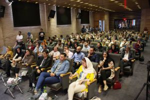 گزارش تصویری دومین رویداد صبح خلاق تهران با سخنرانی استاد محمدرضا عبدالملکیان در مجموعه باغ موزه قصر و در تالار فرخی یزدی برگزار شد