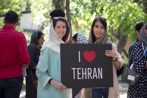 گزارش تصویری سومین رویداد صبح خلاق تهران با سخنرانی لیلا قاسم‌زاده در سالن همایش کانون زبان پارسی بنیاد موقوفات افشار برگزار شد